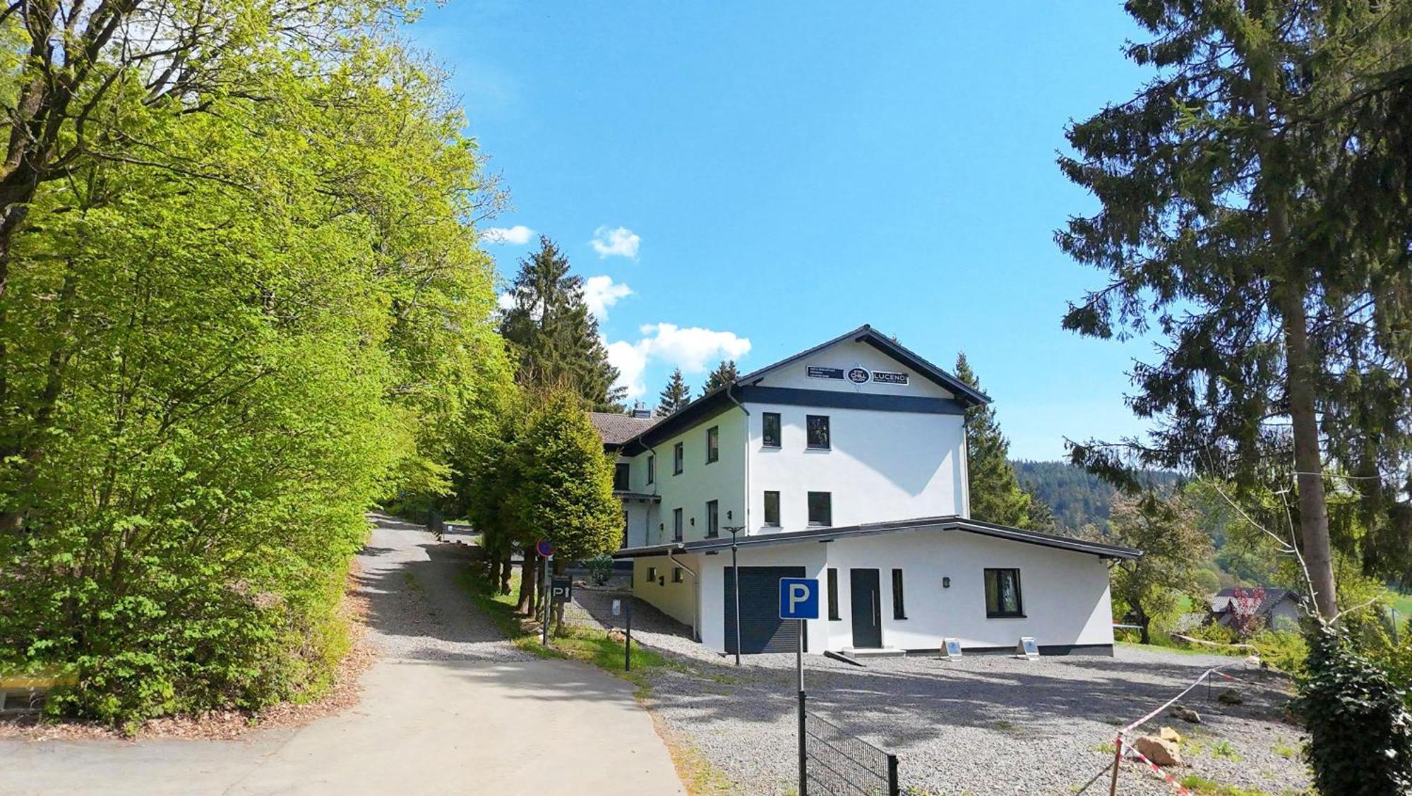 Gaestehotel Lucendi Premium Lounge Hohenleimbach 外观 照片