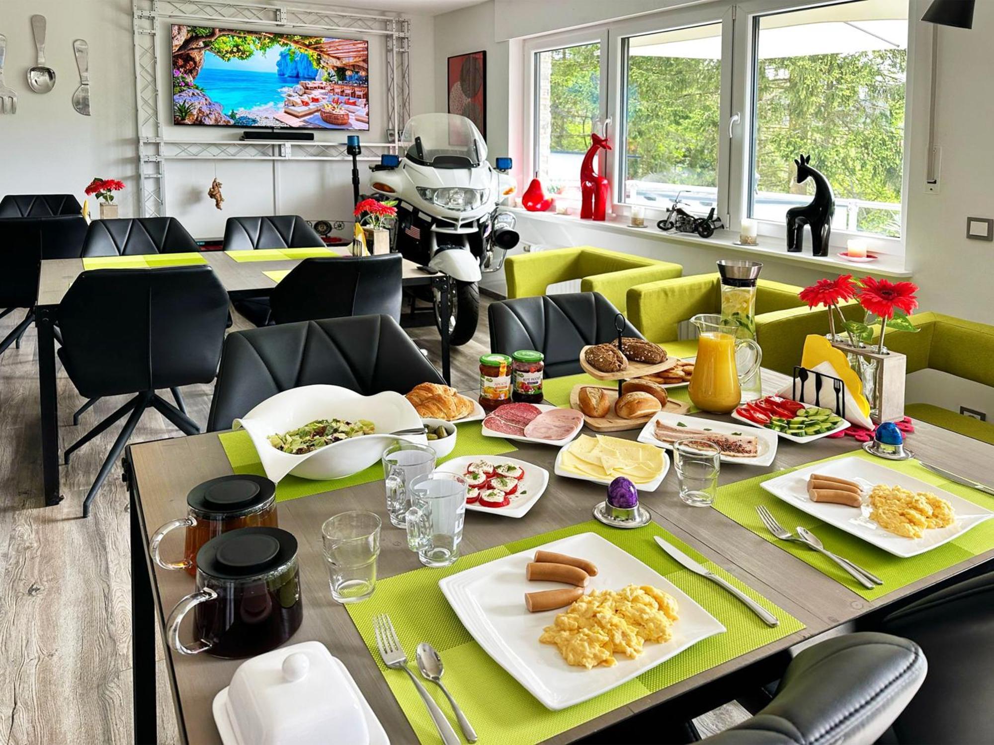 Gaestehotel Lucendi Premium Lounge Hohenleimbach 外观 照片