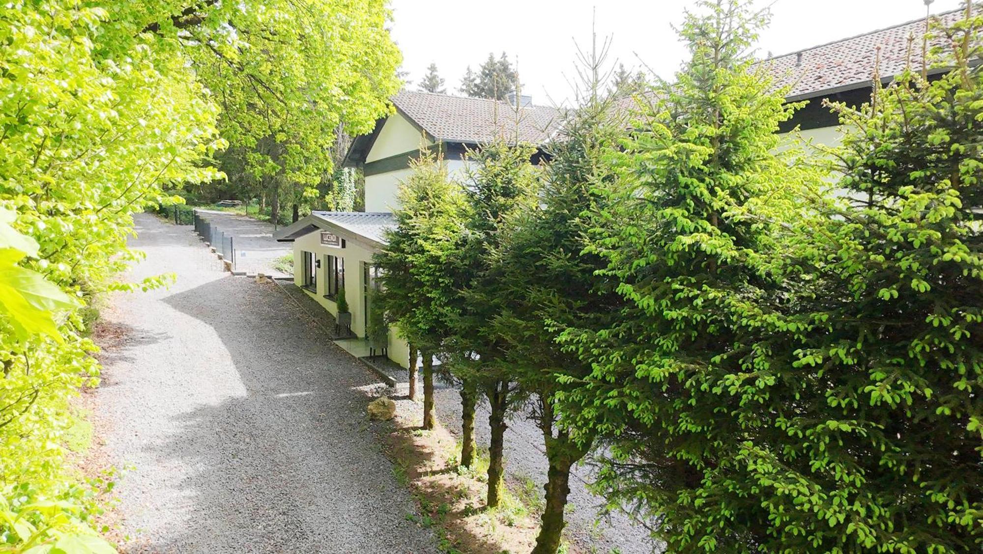 Gaestehotel Lucendi Premium Lounge Hohenleimbach 外观 照片